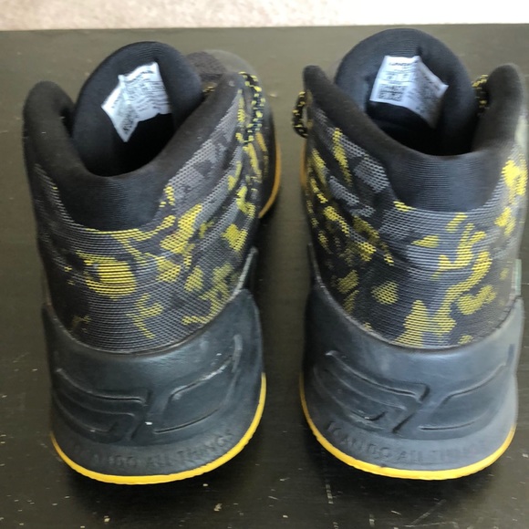 Curry 3 Black and Yellow - Picture 3 of 6